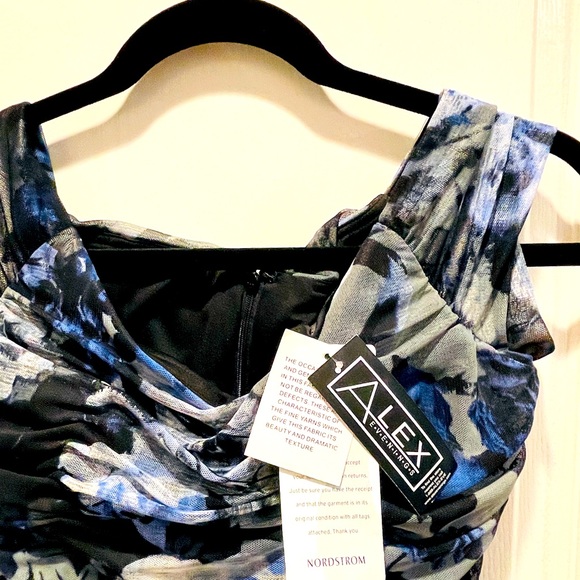 Alex Evenings Blue Floral Ruched Cocktail Dress, Size 4 - Picture 6 of 8